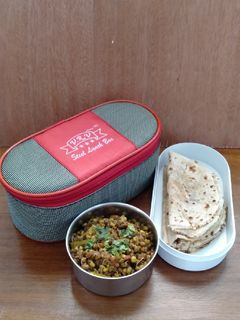 ફણગાવેલા મગ નું શાક (Sprouted Moong Shak Recipe In Gujarati) રેસીપી મુખ્ય ફોટો