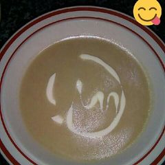 Cream of mushroom soup A picture of Cream of mushroom soup.