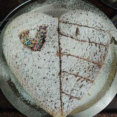 A picture of Suji 🎂 cake.