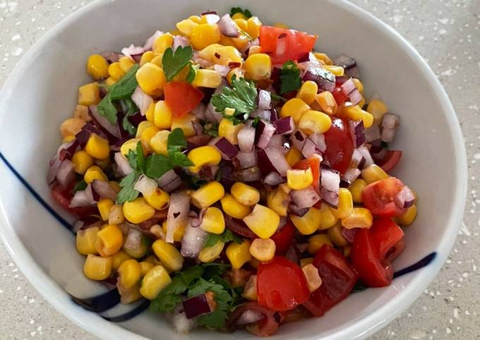 Simple Sweetcorn Side Salad 🌽