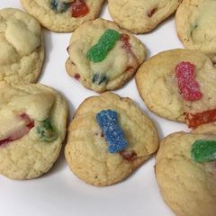 A picture of Sour Patch kid cookies.