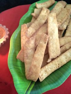 નમકીન સ્ટીક (Namkeen Stick Recipe In Gujarati) રેસીપી મુખ્ય ફોટો