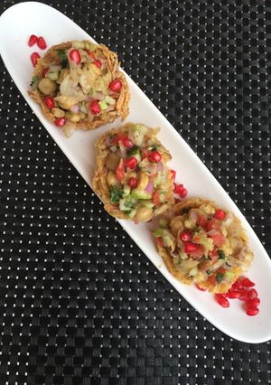 A picture of Chickpea salad in Lachcha Tokri.