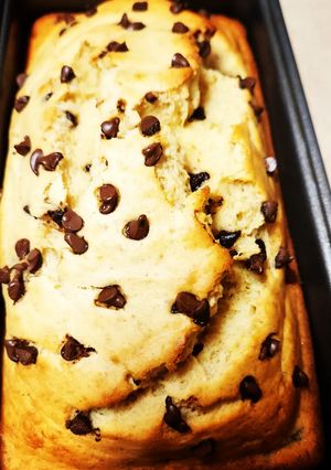 A picture of Sugarless chocolate chip banana bread.