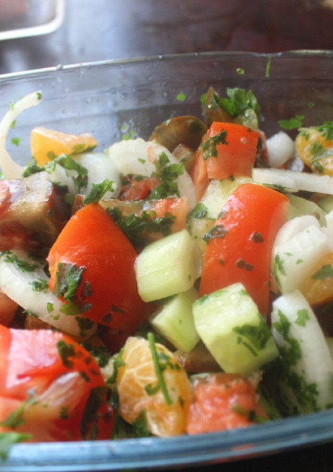 Una foto de Ensalada de mandarinas y pepino