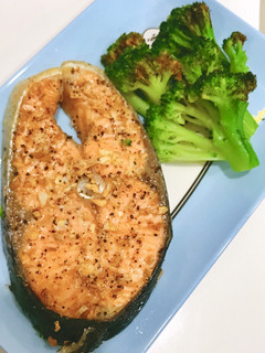 氣炸鍋 [鹽烤鮭魚] 的食譜成品照片