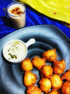 மைசூர் போண்டா(mysore bonda recipe in tamil) செய்முறை முக்கிய புகைப்படம்