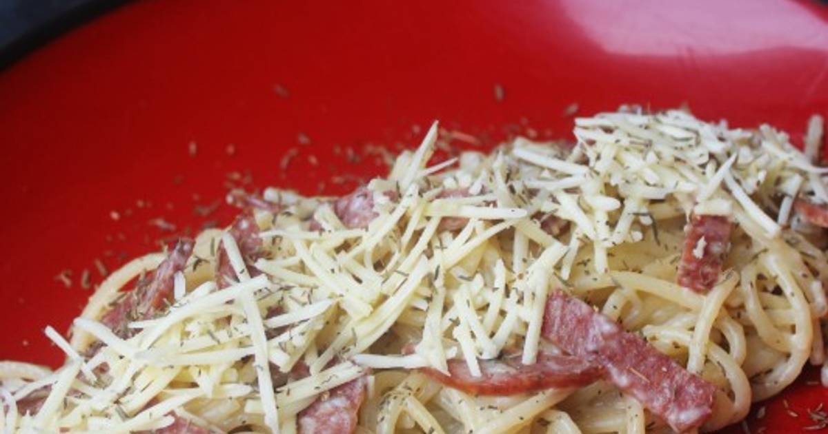 Resep Creamy Salami Spaghetti oleh Cooking With Dinda Cookpad