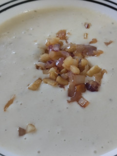 Una foto de Salsa🥙 de manzana, cebolla y yogurt🍏🌰🥛