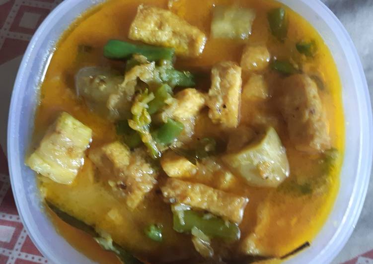 Sayur lodeh buncis terong ungu dan tahu