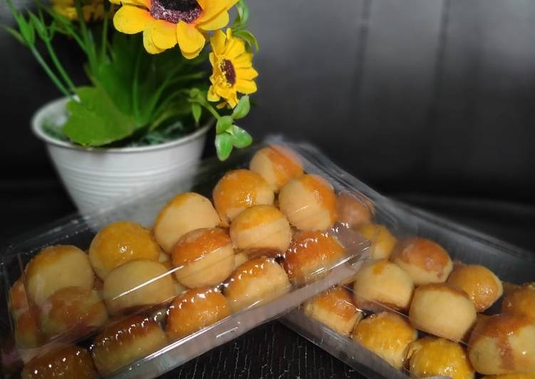 Nastar ngepyurr...lumer dimulut...pokoke endulll mantul rsanya.
