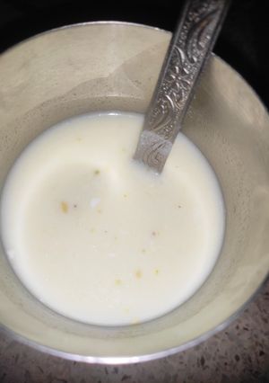 बादाम पिस्ता मिल्क शेक(BADAM PISTA MILK SHAKE RECIPE IN HINDI) रेसिपी मुख्य फोटो