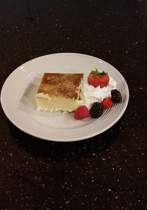 A picture of Lemon Custard Cake.