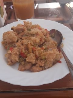 Una foto de Quinoa con salteado de fajitas