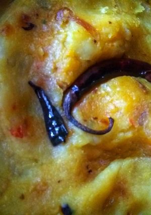 A picture of Aloo chokha.