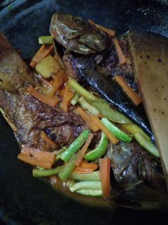 Foto resep Ikan Nila Bumbu Acar Kuning