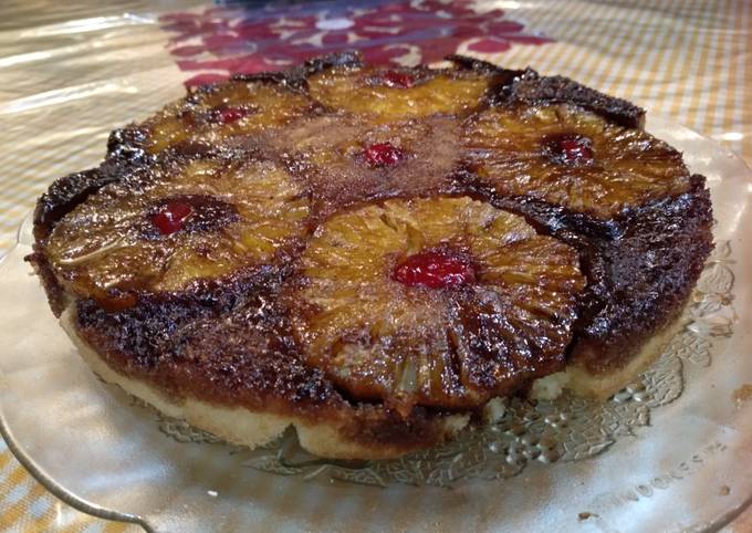 Pineapple upside and down cake