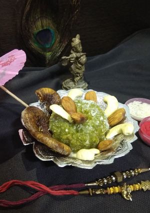 A picture of Lauki kesar malai halwa.