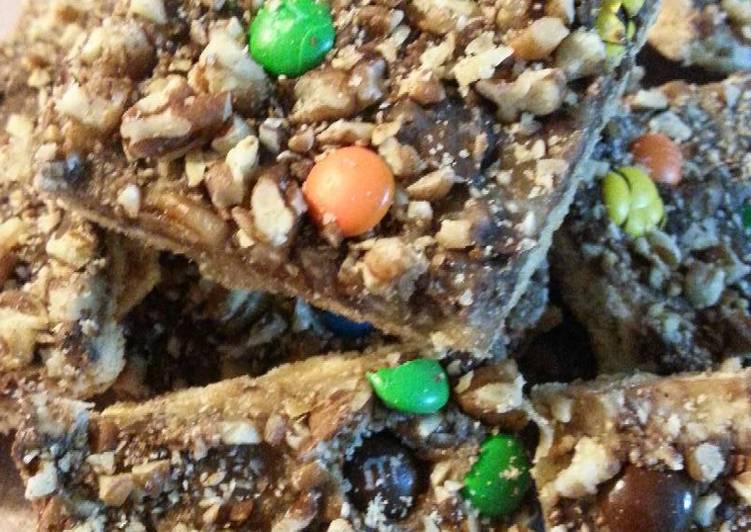 Recipe of Homemade 5 -Ingredient Graham Cracker Toffee