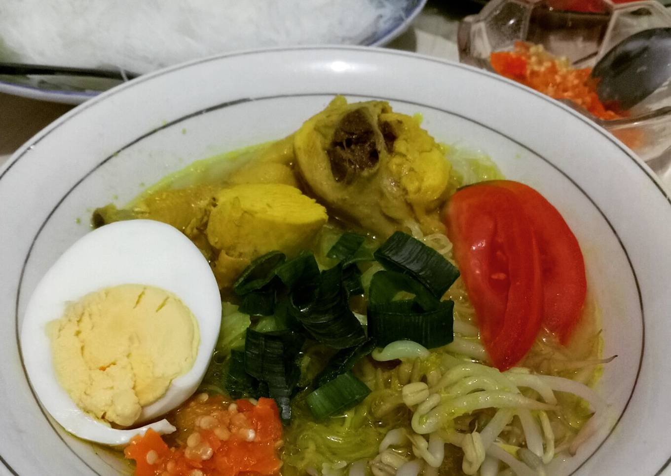 Soto ayam bumbu kuning