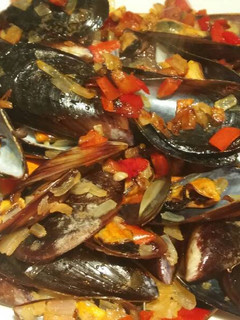 Una foto de Mejillones con pimiento