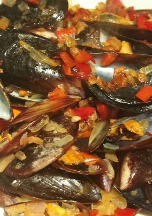 Una foto de Mejillones con pimiento
