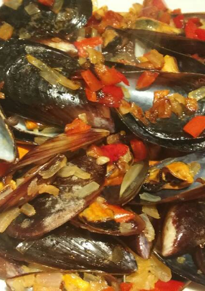 Una foto de Mejillones con pimiento