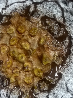 Una foto de Torta de dulce de leche y bananas