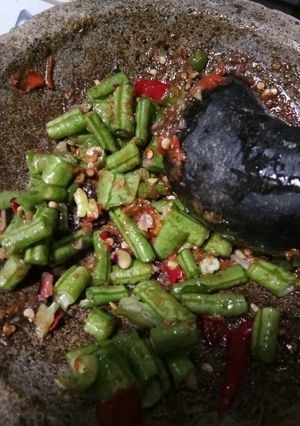 Foto resep Pencok kacang panjang pedes