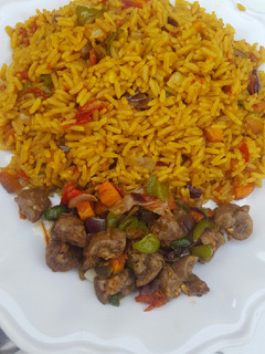 A picture of Fried rice kidney sauce.