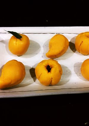 A picture of Mango Sondesh(fruit shaped).