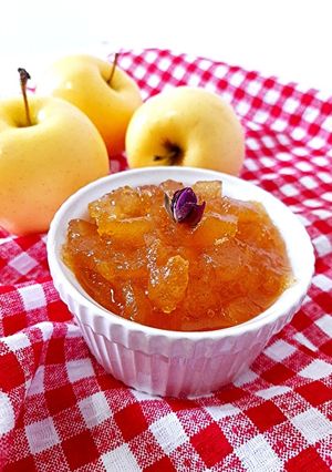 عکسی از دستور مربای سیب