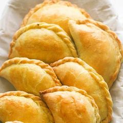 CLASSIC MEAT PIE🙈🙈 A picture of CLASSIC MEAT PIE🙈🙈.