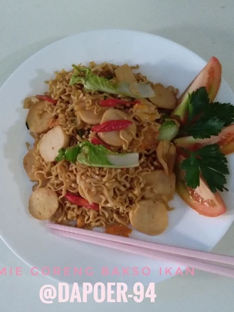 Cara Mudah Membikin Resep 222. Mie goreng Baso Ikan yang Menggugah Selera Anti Ribet, Mantap Sekali