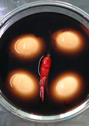 Hình của món Trứng ngâm nước tương.