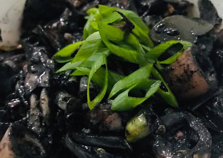 Pindang Cumi Hitam