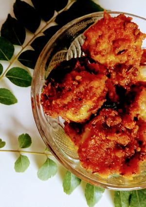 पके केले की सब्जी (Ripe Banana Sabji Recipe In Hindi) रेसिपी मुख्य फोटो