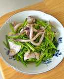 Mực Xào Chao Rau Muống