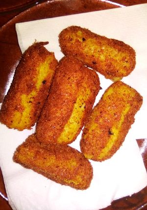 A picture of Potatoe croquettes.