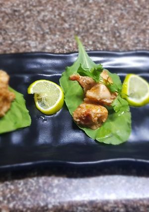 A picture of Lemon chicken.