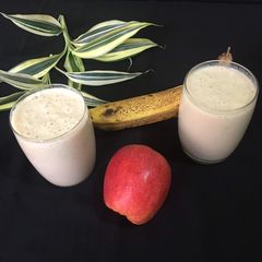 A picture of Apple Banana Milk Shake.