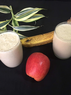 A picture of Apple Banana Milk Shake.