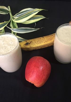 A picture of Apple Banana Milk Shake.