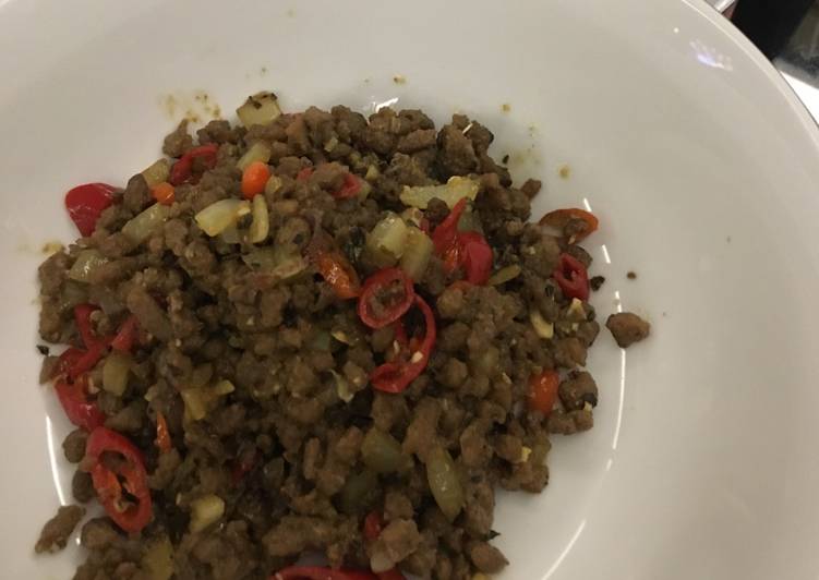 Minced beef basil ala thai