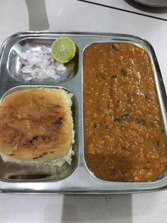 પાવભાજી (Pav Bhaji Recipe In Gujarati) રેસીપી મુખ્ય ફોટો