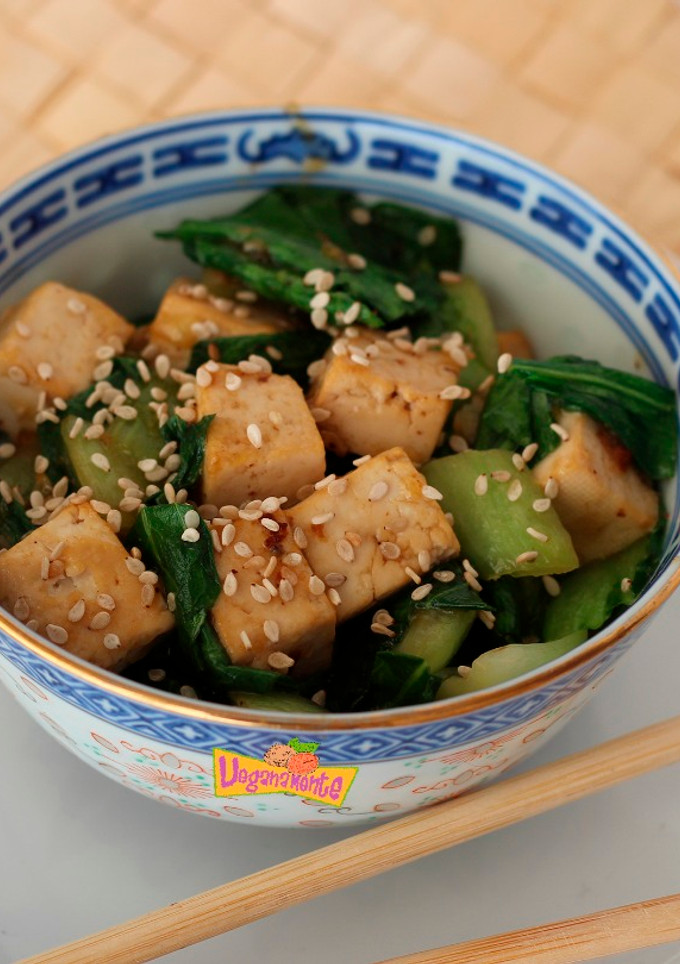 Una foto de Pack Choi con Tofu