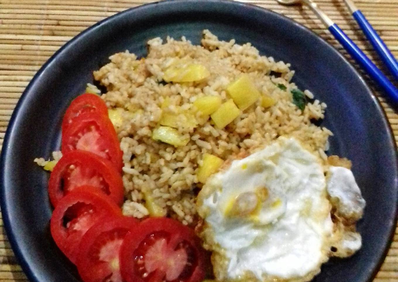 Nasi Goreng Nanas Thailand (Thai Pineapple Stir Fried Rice)