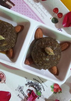 A picture of Coconut molasses laddu.