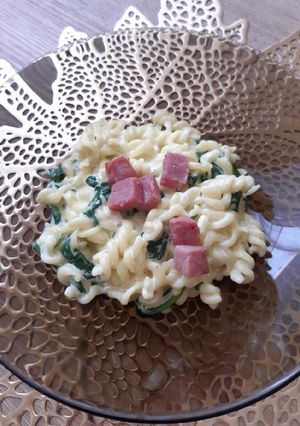 Bébispenótos tészta recept fotója