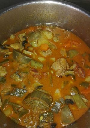 Una foto de Menestra de pavo con verduras